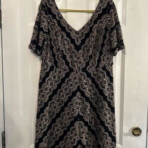 Elegant Black and Cream Lace Dress AGB 16W